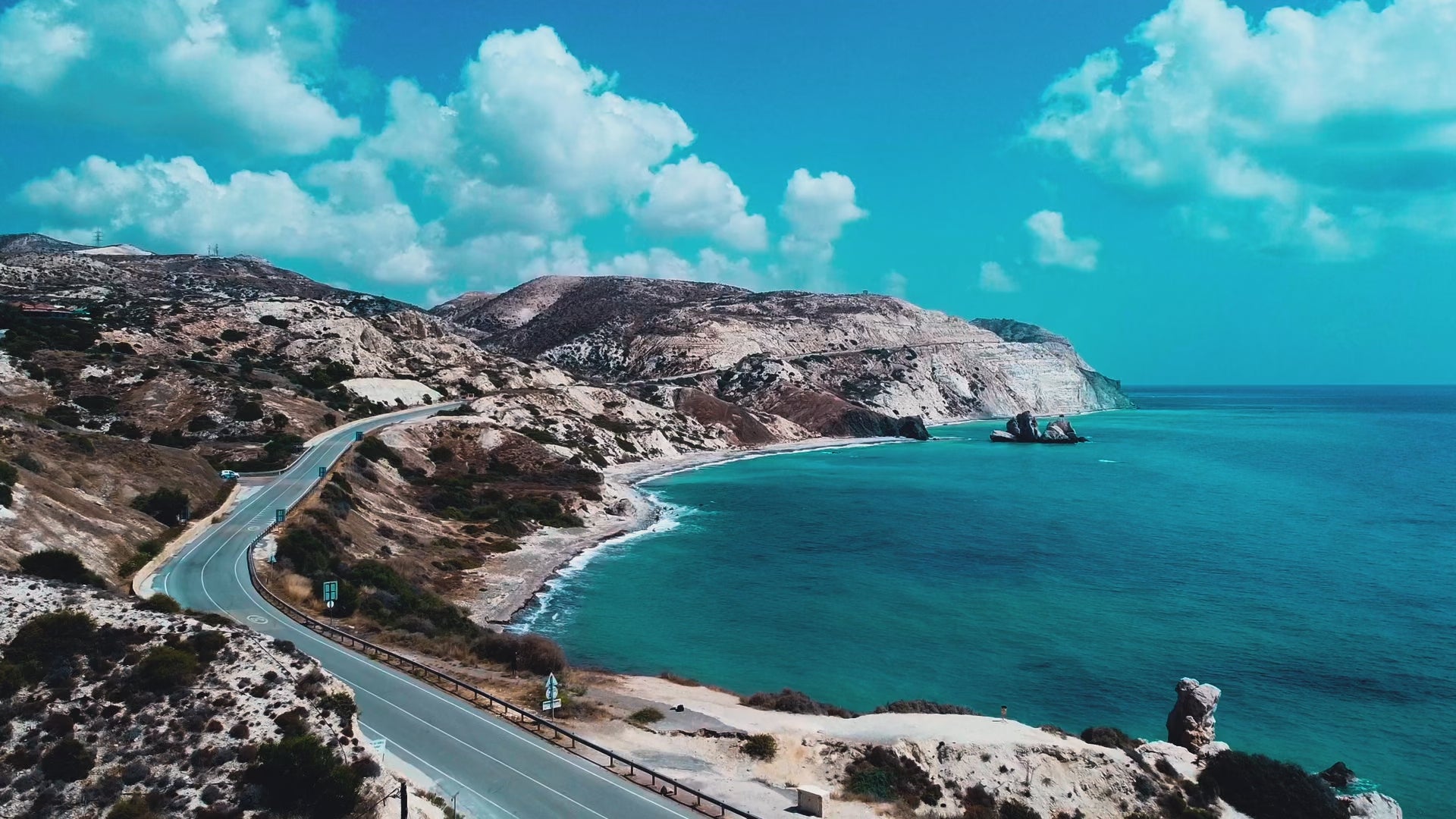 The official promotional video from the eFoil Adventure trip to Greece.